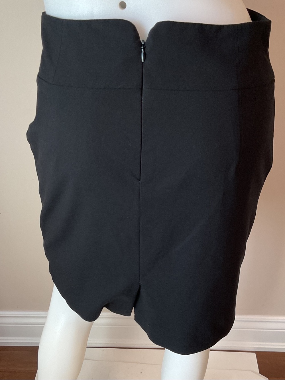 Banana Republic Stretch Pencil Skirt - Picture 4 of 8